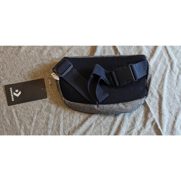 NWT Converse All Star Chuck Taylor Grey/ Multi Crossbody, Fanny Pack, Waist Bag - Picture 2 of 13